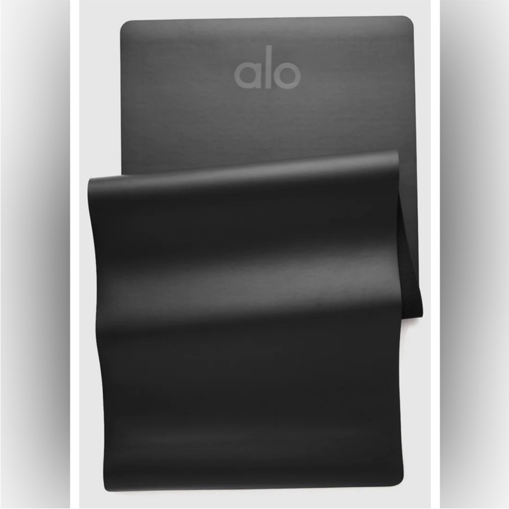 Alo Yoga Warrior Mat Black New